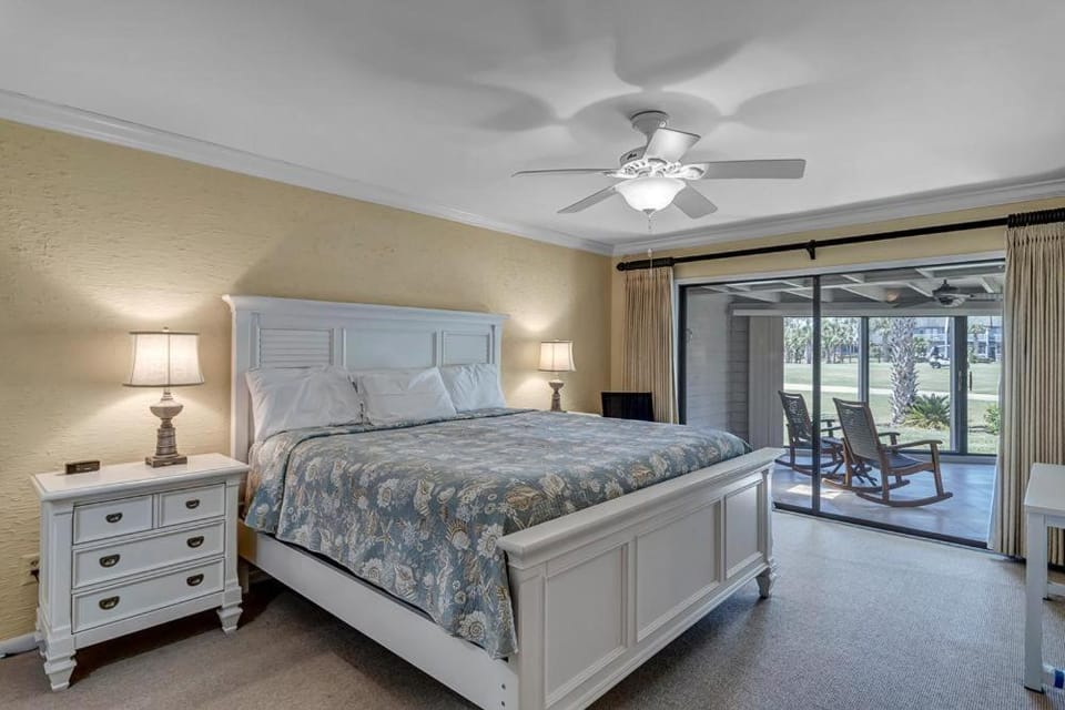 Belle Vue - Modern condo near beach w golf views House in Sawgrass