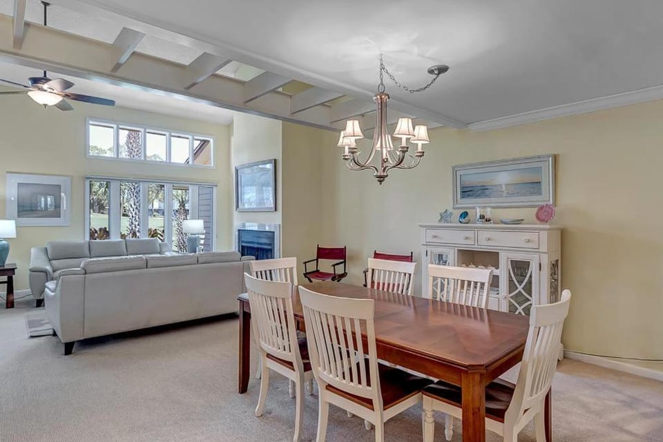 Belle Vue - Modern condo near beach w golf views House in Sawgrass