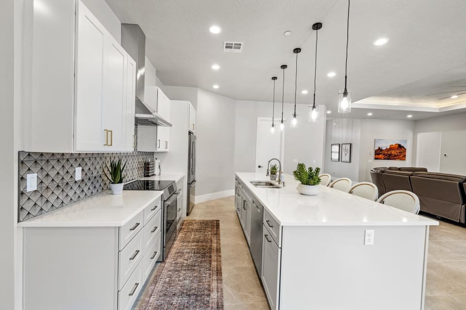 Kitchen or kitchenette, pet friendly, stove