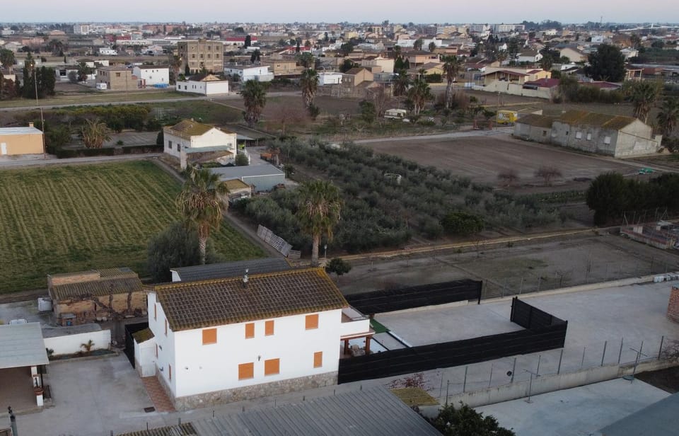 Property building, Bird's eye view, Garden, City view