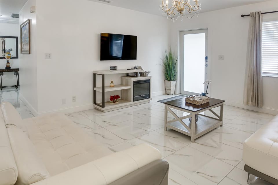 West Palm Beach Apartment 3 Mi to Shore! Apartment in West Palm Beach