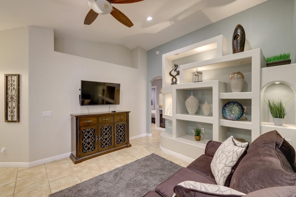 Golf & Hike: Family Home w/ Patio in Glendale House in Phoenix