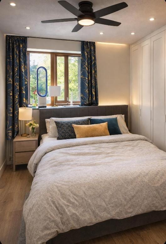 Read Oak Lodge - Spring Offer - Free Parking - Kitchen Laundry Facility - Near PRUH - Orpington - 20 Mins from London Bridge Vacation rental in Bromley