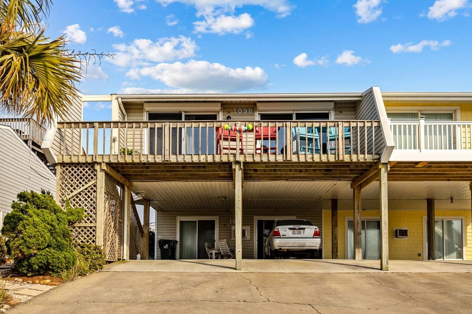 AB144 The Crows Nest House in Atlantic Beach