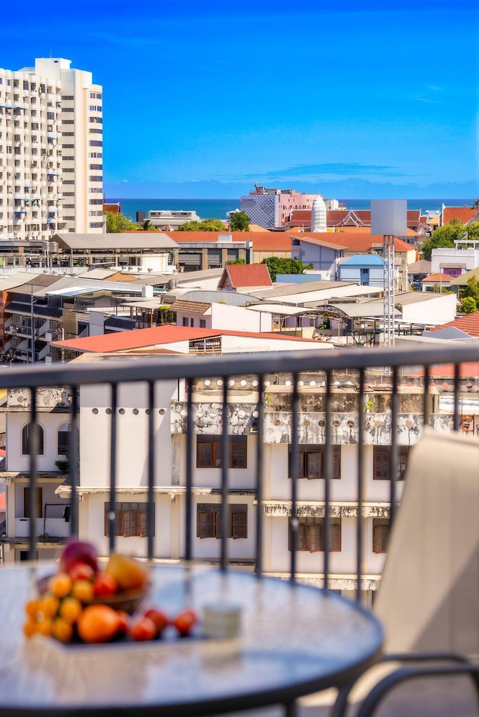 Day, View (from property/room), Balcony/Terrace, City view, Sea view