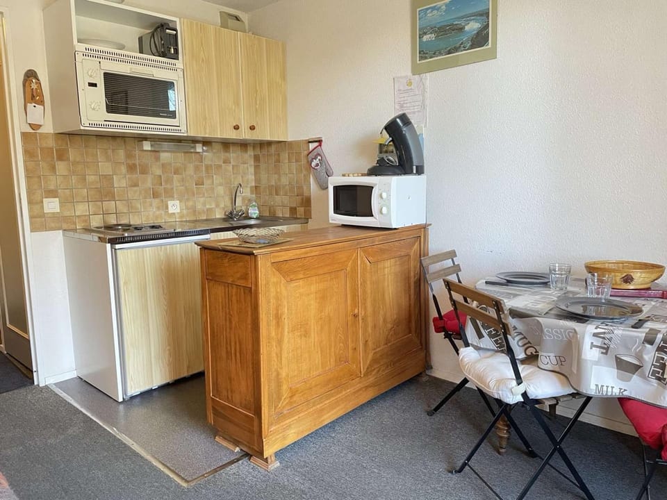 Studio calme 4 pers, Risoul 1850, proche centre, casier à ski - FR-1-330-562 Apartment in Piedmont