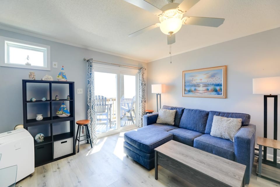 Beachfront Family Condo w/ Stunning Views! House in North Topsail Beach