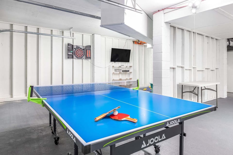 Darts, Game Room, Table tennis, TV and multimedia