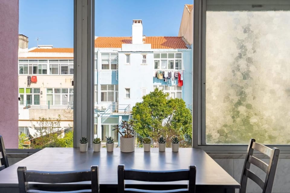 Best Room in Lisbon Apartment in Lisbon