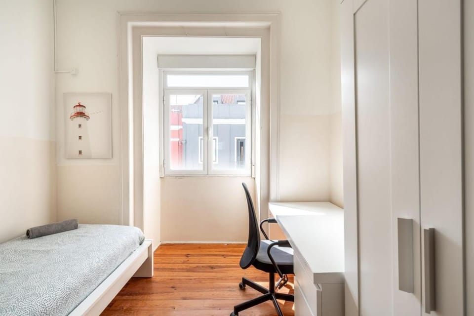 Best Room in Lisbon Apartment in Lisbon
