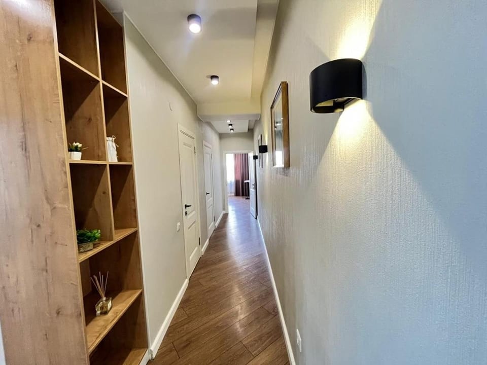 Photo of the whole room, wardrobe