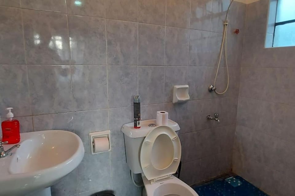 2 bedroom Apt 20 min to JKIA Airport,SGR Train St. Apartment in Nairobi