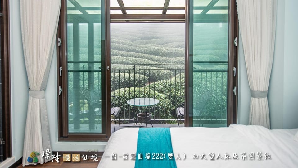 Natural landscape, Bedroom, Mountain view
