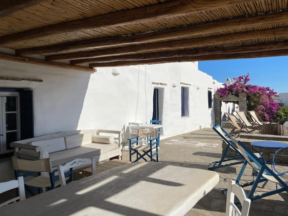 villa ZEUS - PARIKIA - PAROS - GRECE Villa in Paros, Greece