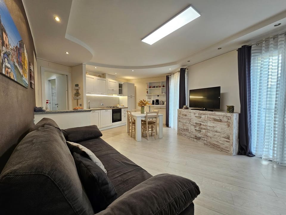 TV and multimedia, Living room, air conditioner