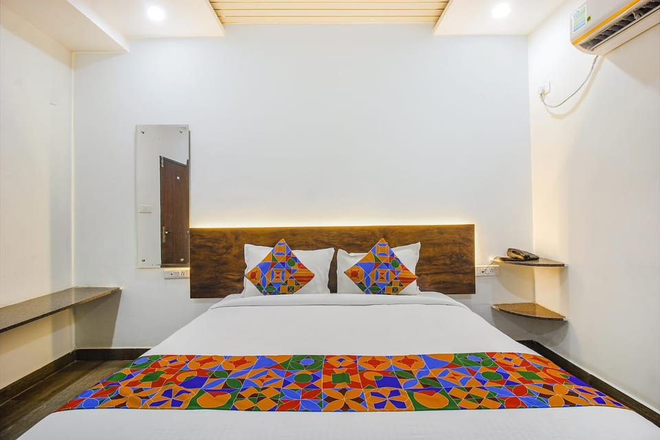 Bed, Bedroom, air conditioner