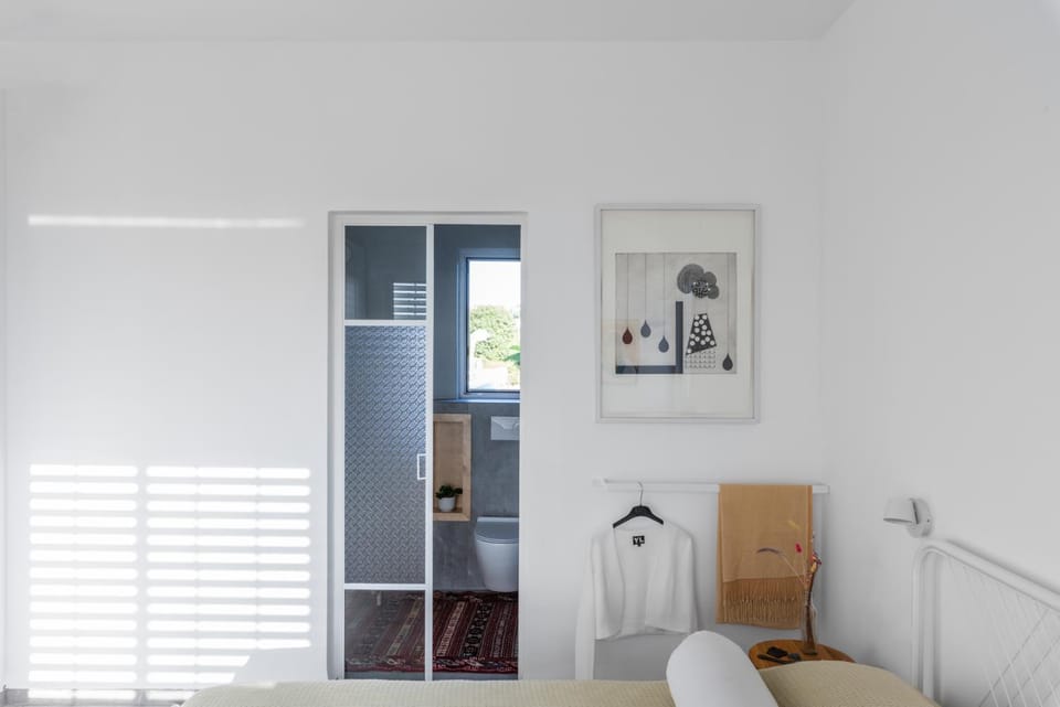 Bathroom, Bedroom