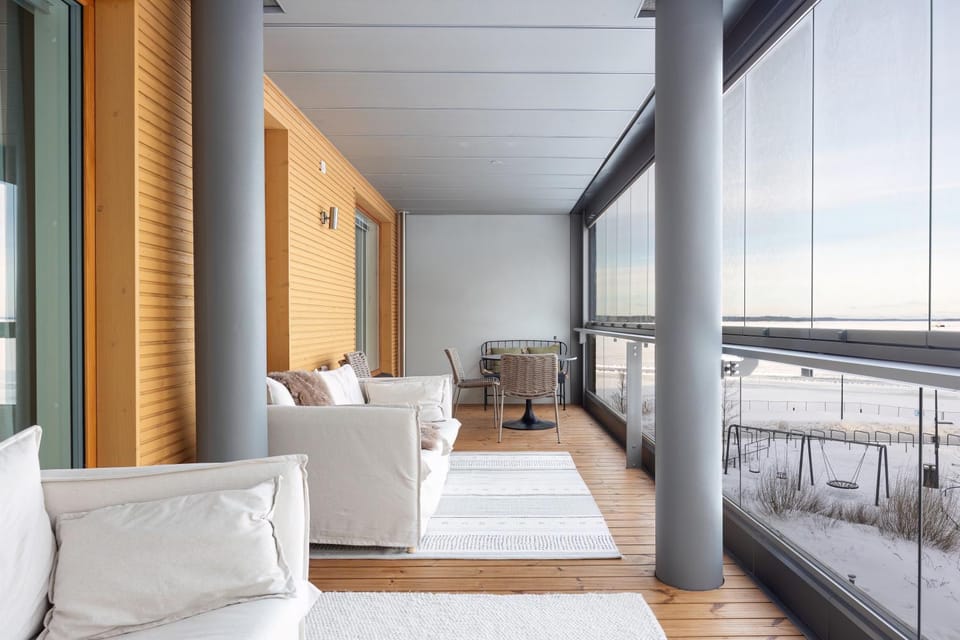 Top, cozy, lakeside, sauna and free indoor parking Apartment in Finland