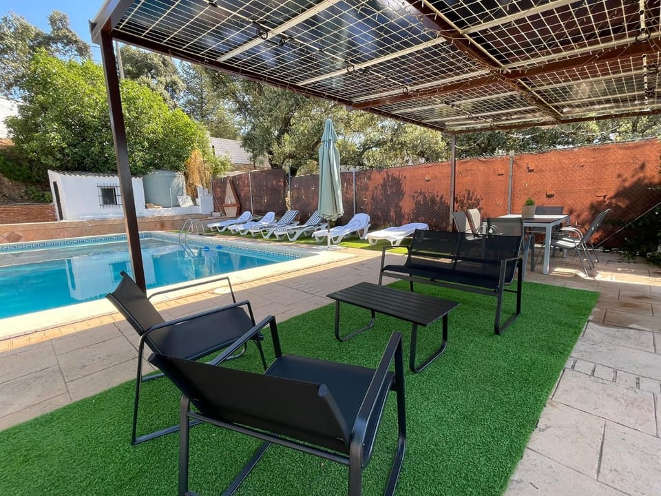 TrassierraRooms - Casa a 10 min de Córdoba 3 habitaciones piscina compartida Apartment in Andalusia