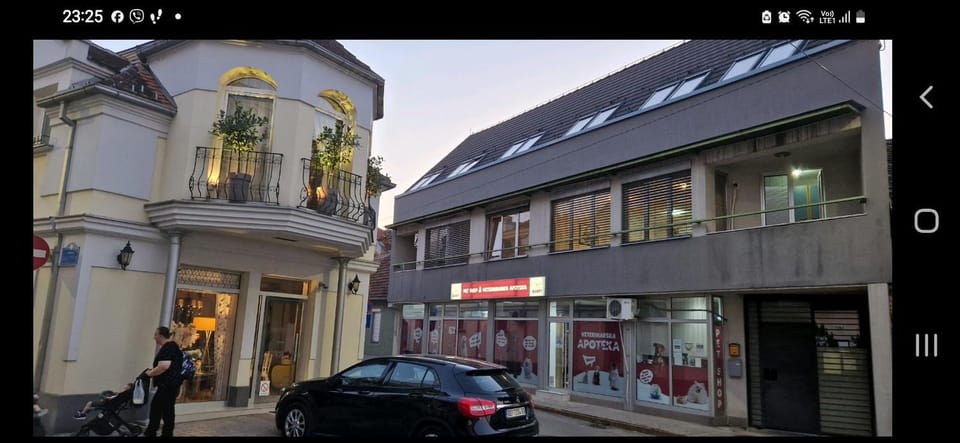 Neighbourhood, City view