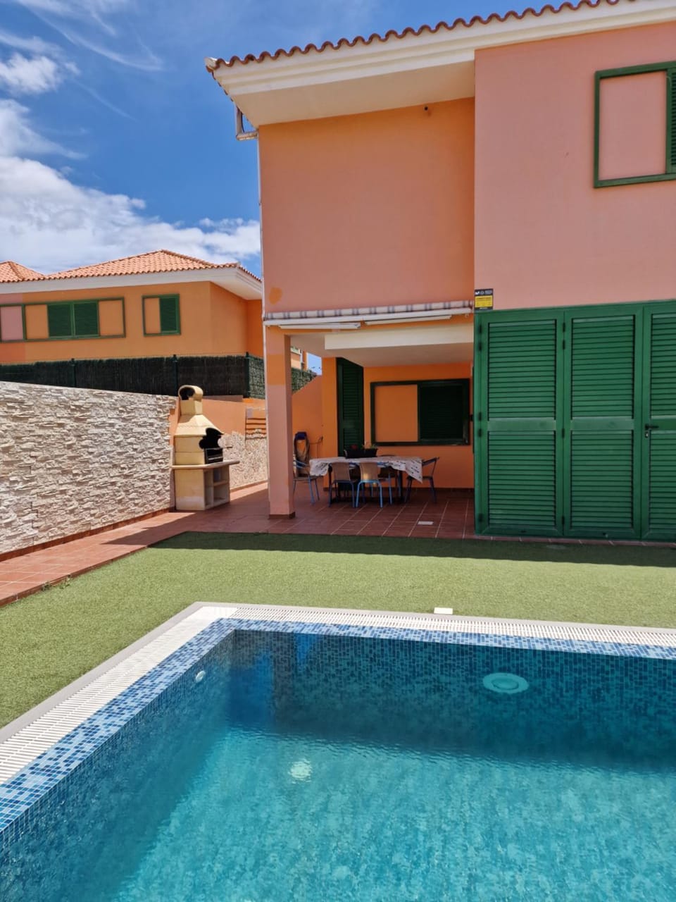 BBQ facilities, Garden, Garden, Dining area, Swimming pool