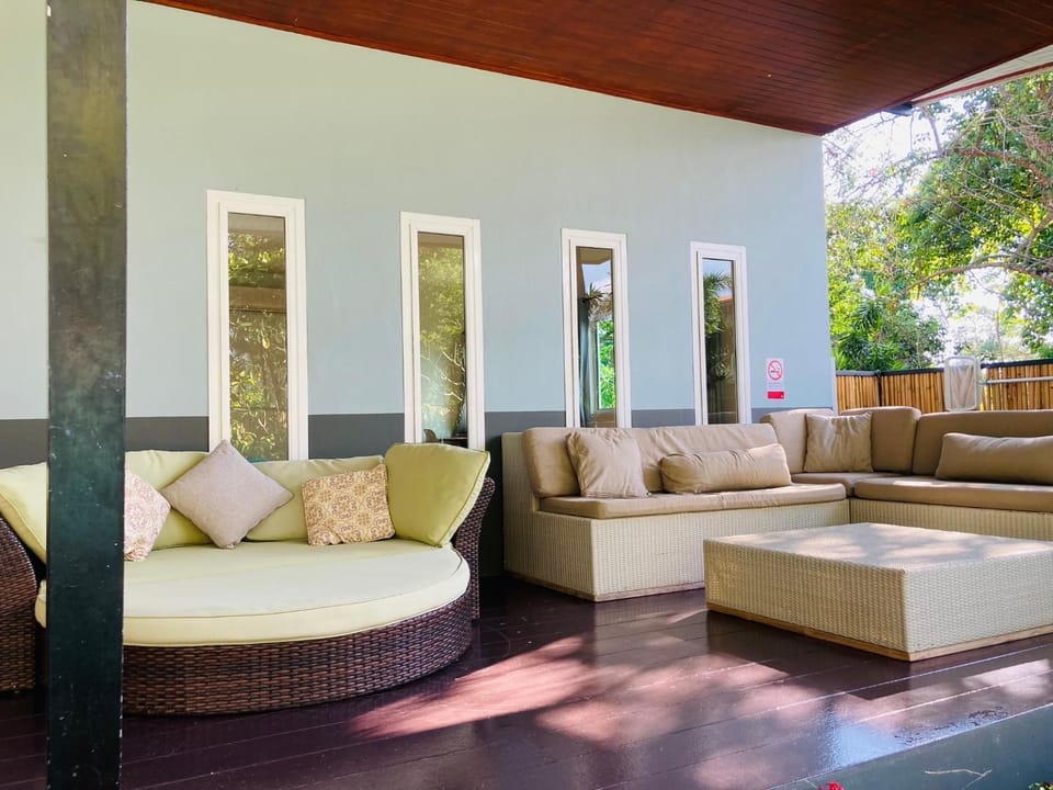 Property building, Patio, Day