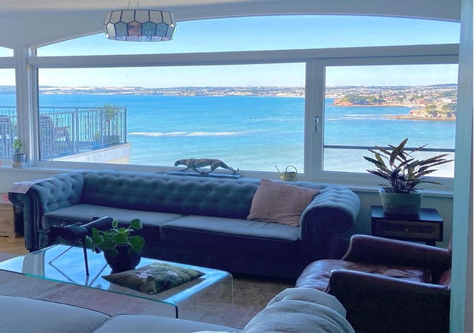 Seating area, Sea view