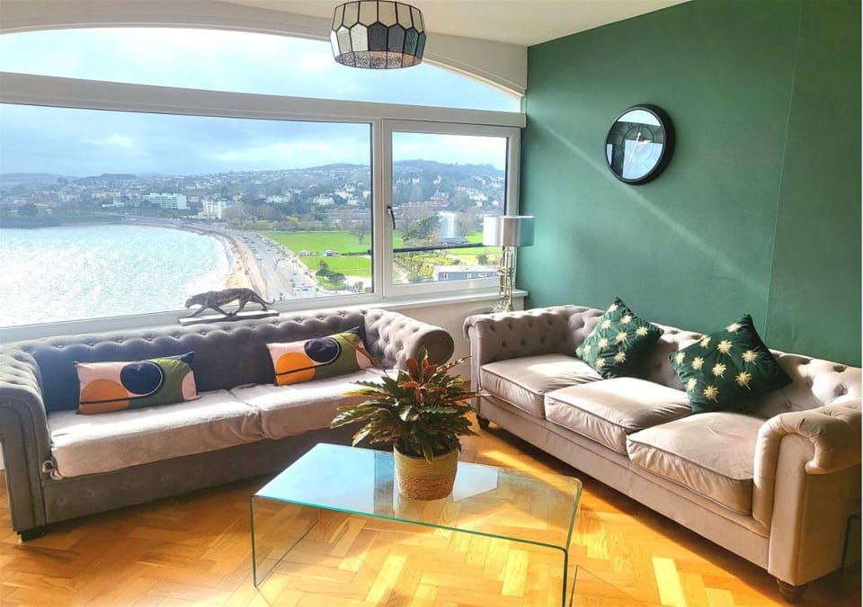 Seating area, Sea view