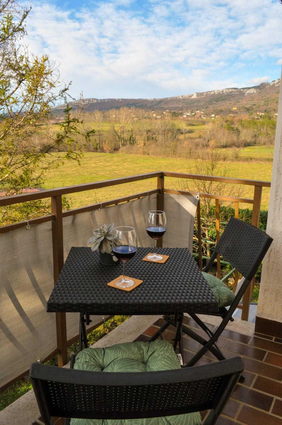 Day, Natural landscape, View (from property/room), Balcony/Terrace, Mountain view