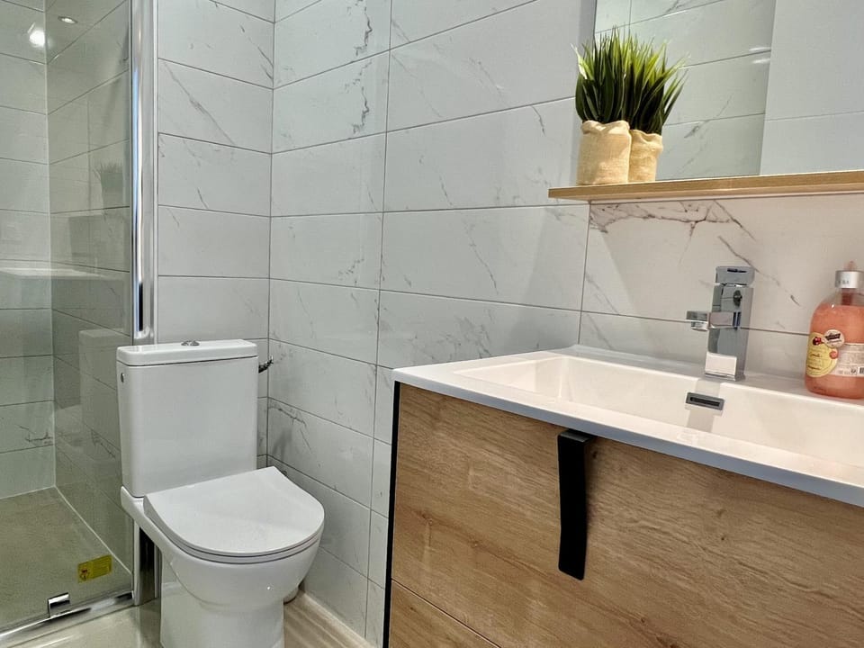 Shower, Toilet, Bathroom