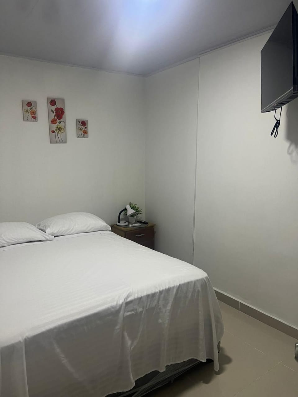 Bed, Bathroom, Bedroom, internet