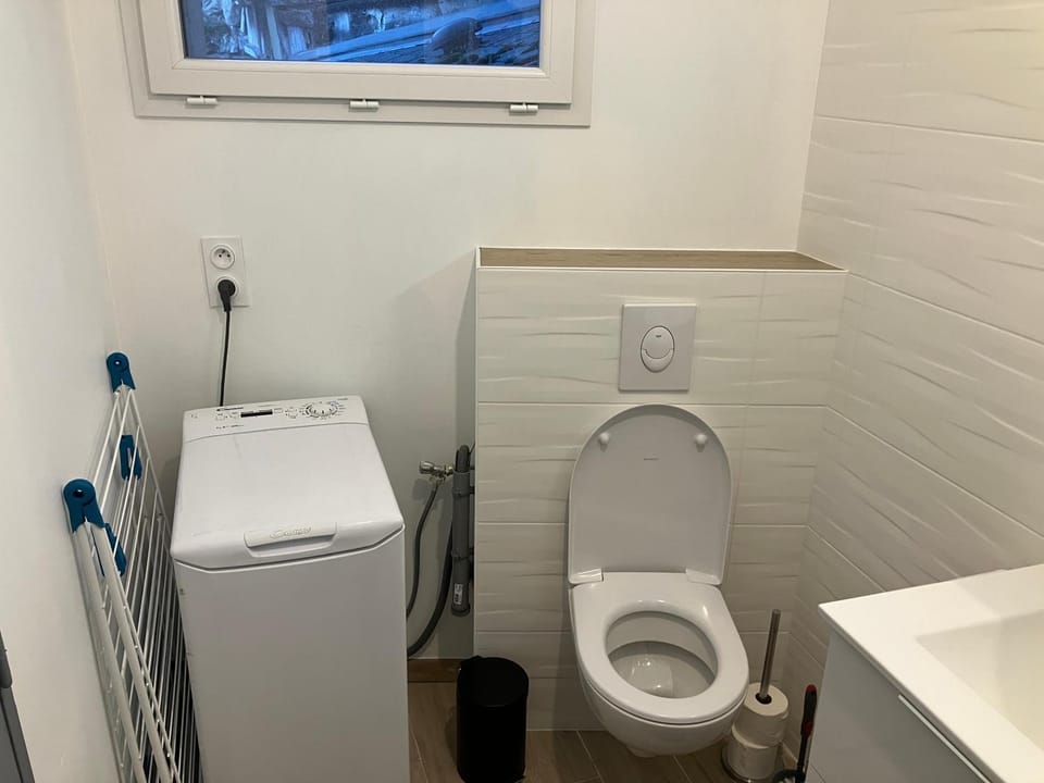 Toilet, Bathroom