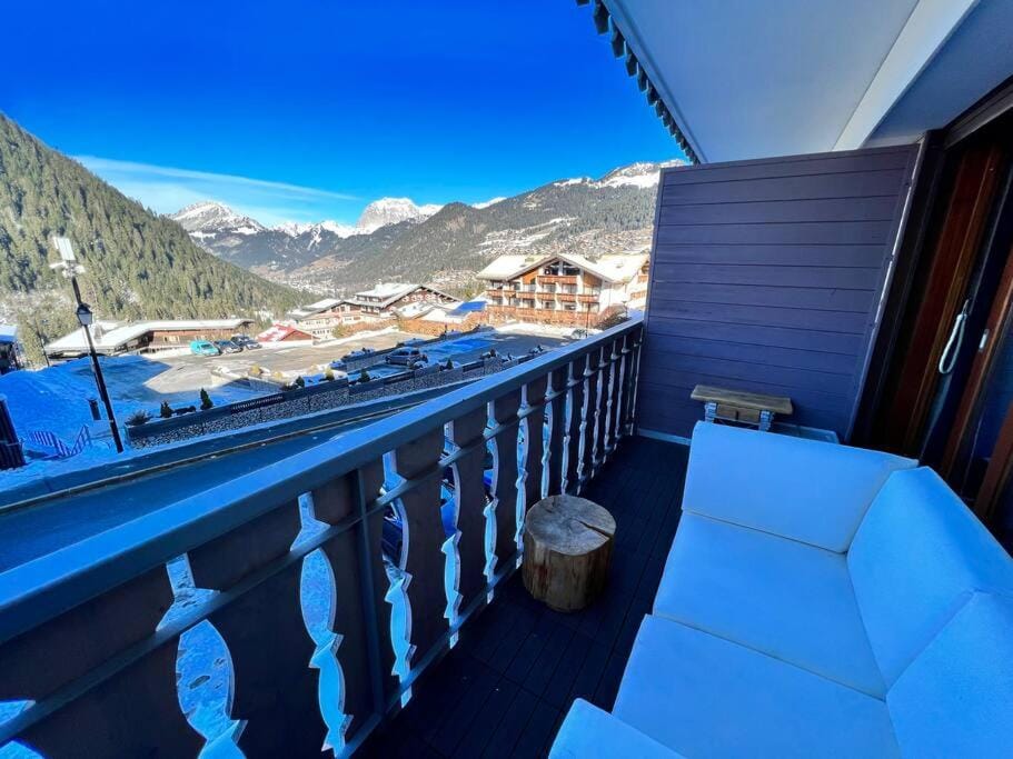 Natural landscape, Winter, View (from property/room), Balcony/Terrace, Mountain view