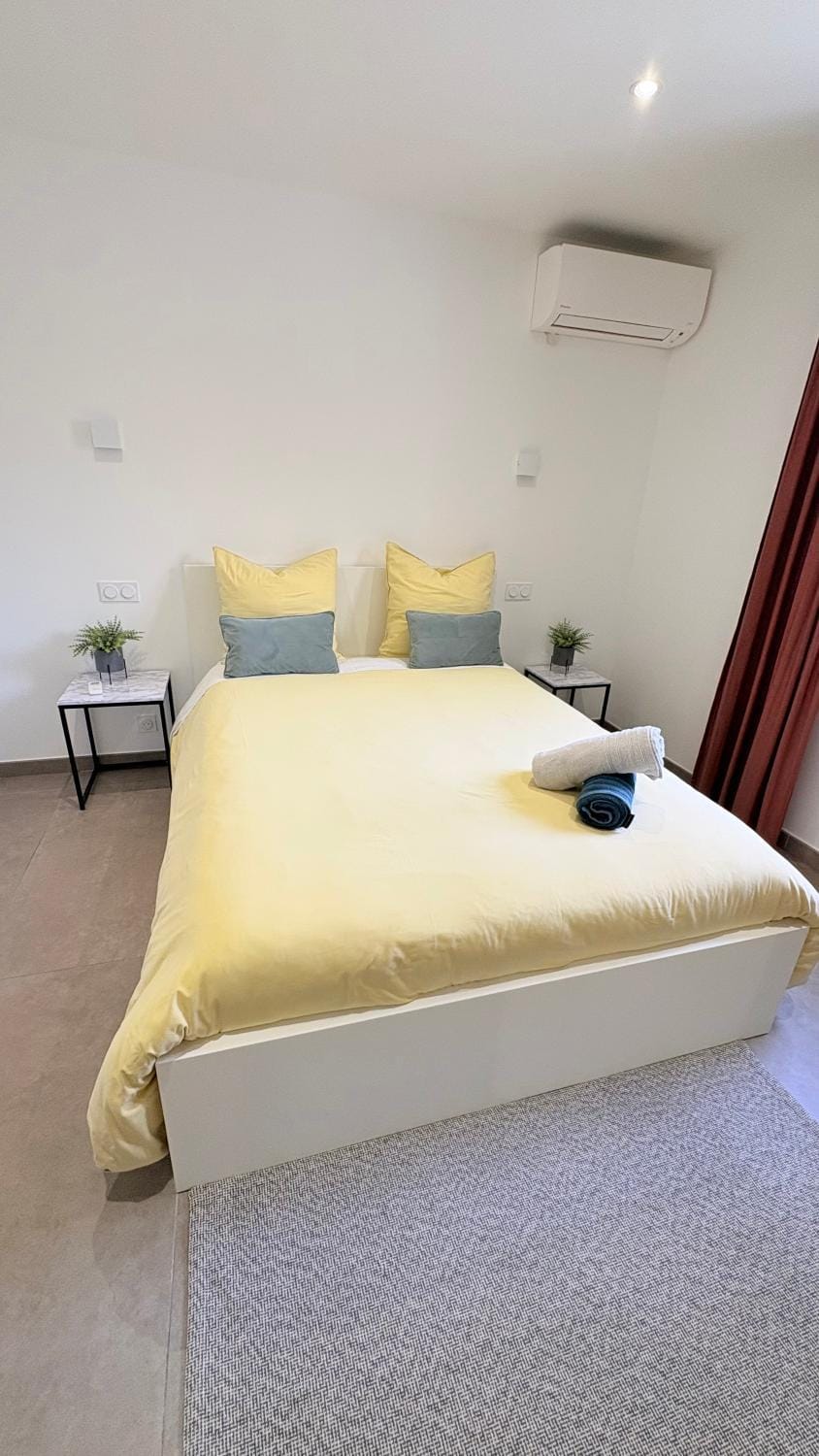 Les Oliviers Apartment in Arles