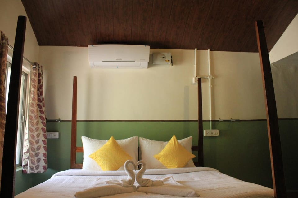 Bed, air conditioner