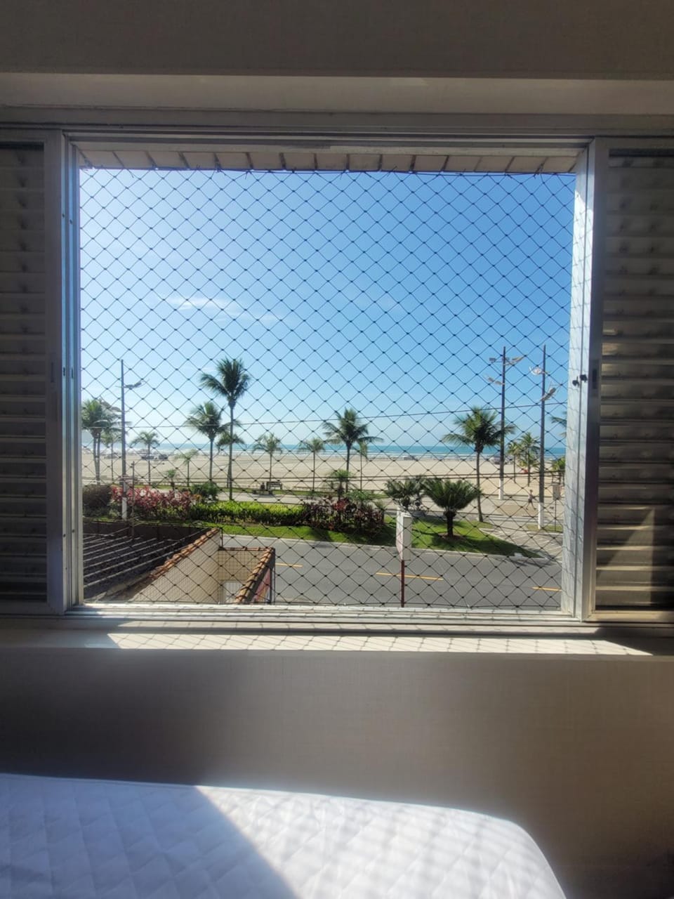 Apartamento Aconchego Frente Mar - Vila Guilhermina Praia Grande SP - Cozinha Completa - Climatizador de Ar - TV a Cabo - Wi-Fi Apartment in State of São Paulo