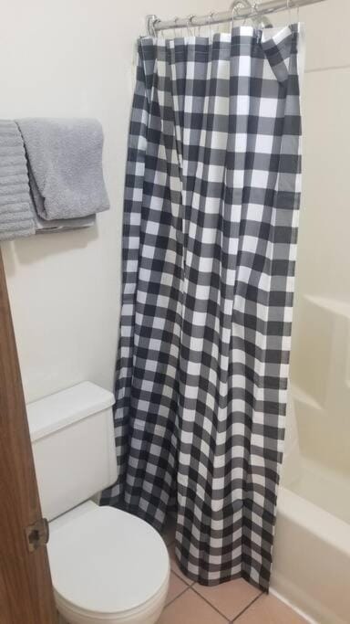 OSU King Bed Hotel Room 103 Booking Apartment in Stillwater