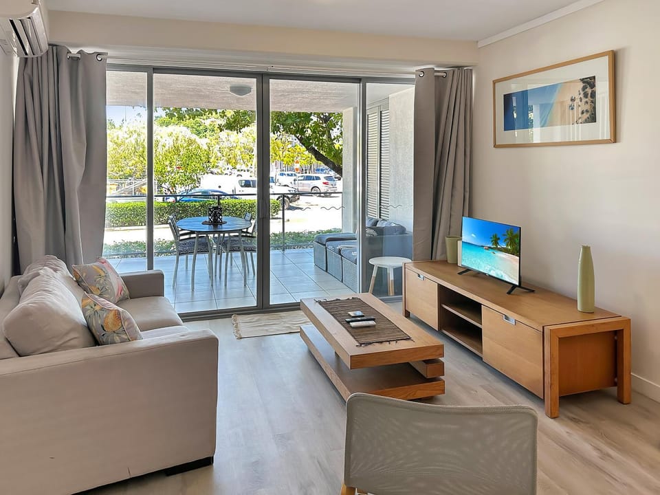 Balcony/Terrace, Living room, air conditioner