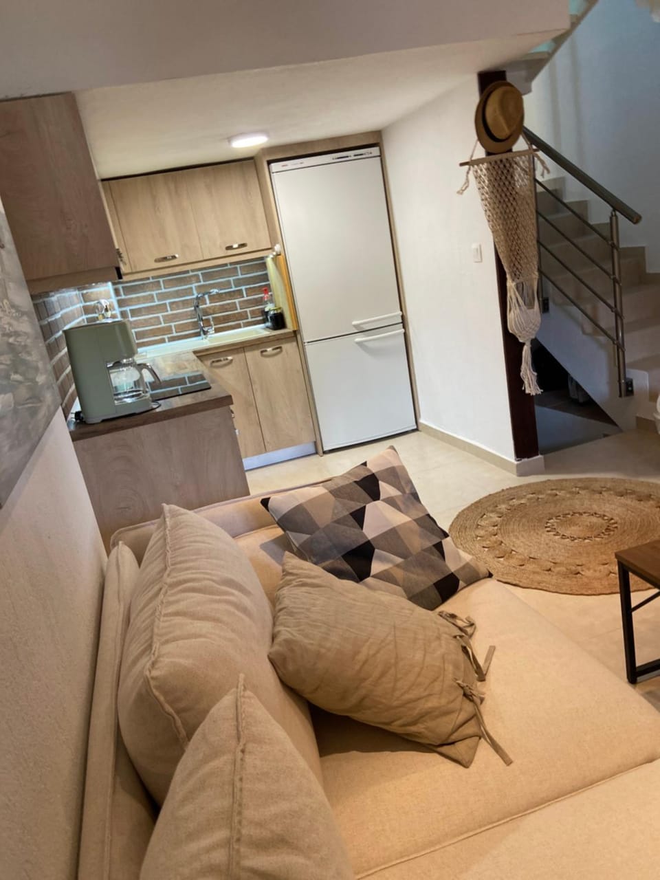 Kitchen or kitchenette, Living room, Seating area