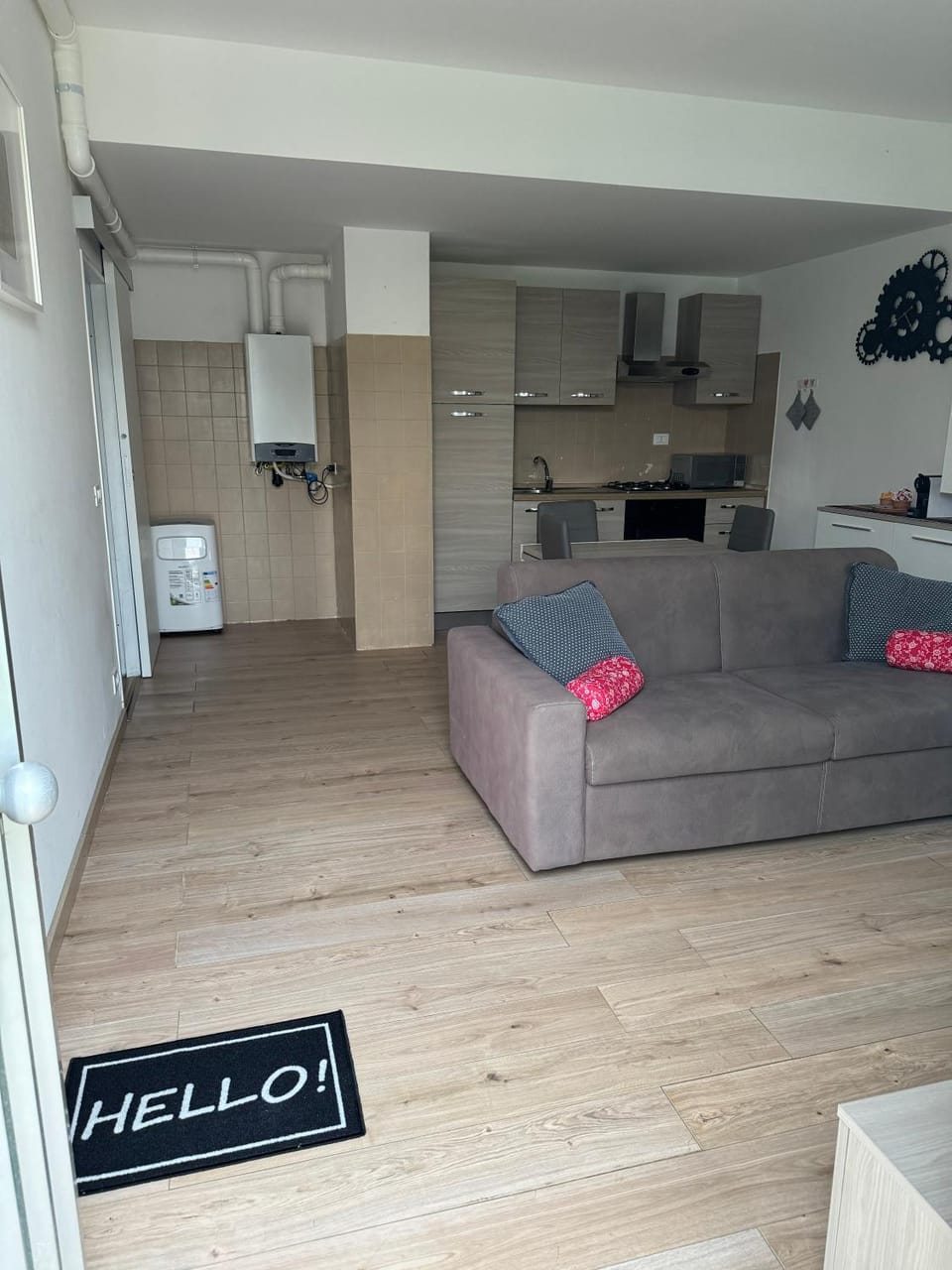 Kitchen or kitchenette, Living room, Seating area, minibar, pet friendly, stove