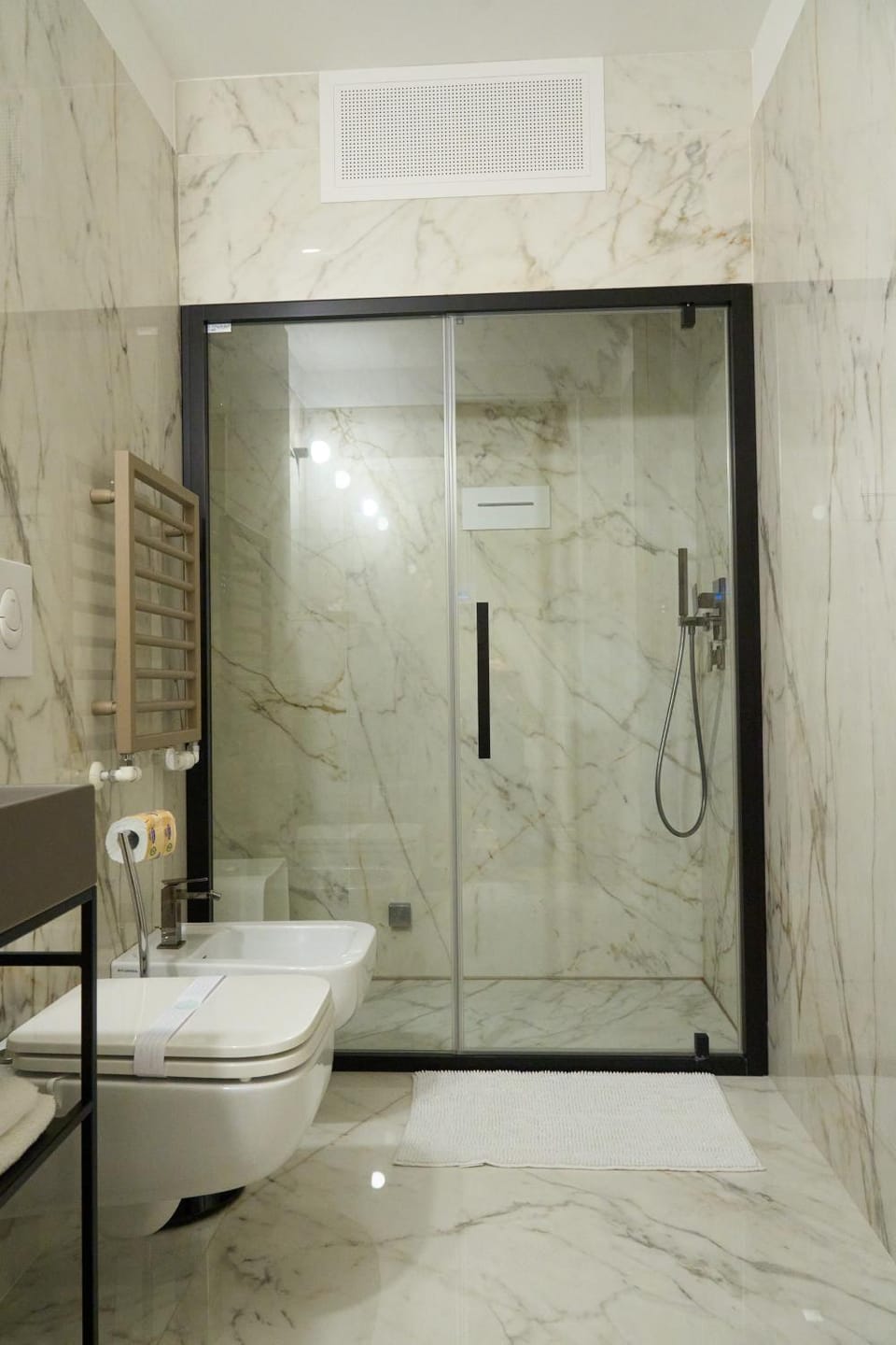 Bathroom, Spa and wellness centre/facilities