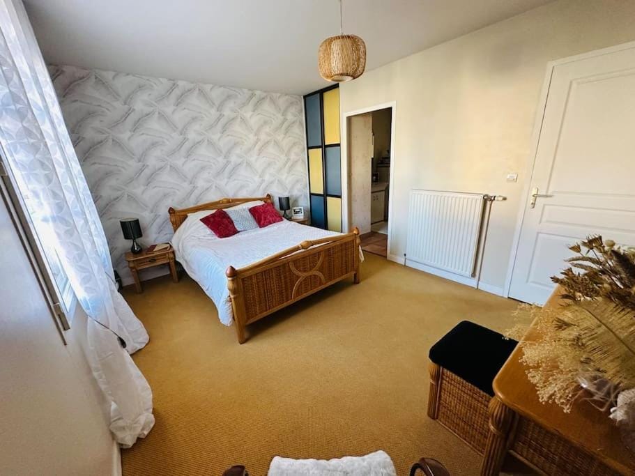 Bed, Bedroom, wardrobe