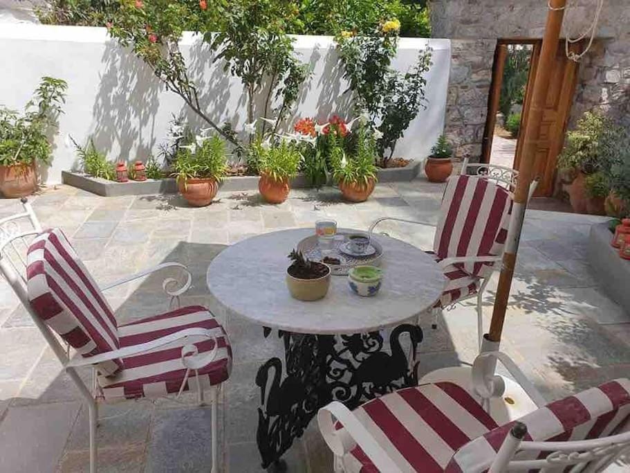 Christiana’s Stone Villa Apartment in Islands