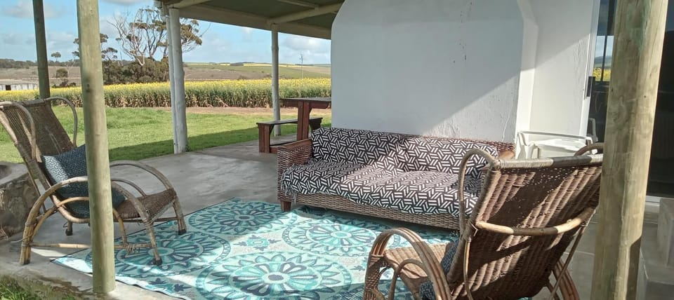 Patio, Day, Garden, View (from property/room), Balcony/Terrace, Seating area, Garden view