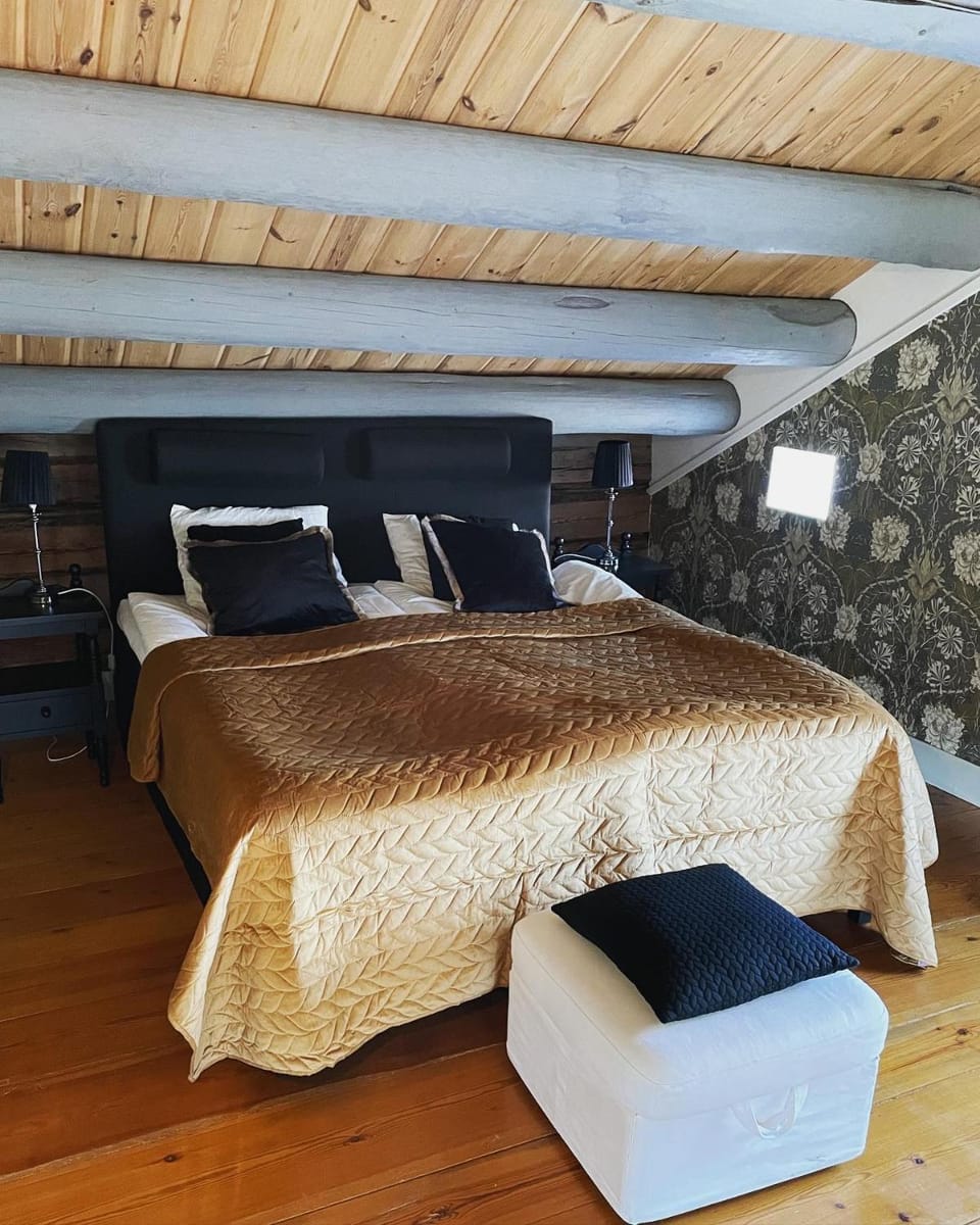 Bed, Bedroom, Breakfast
