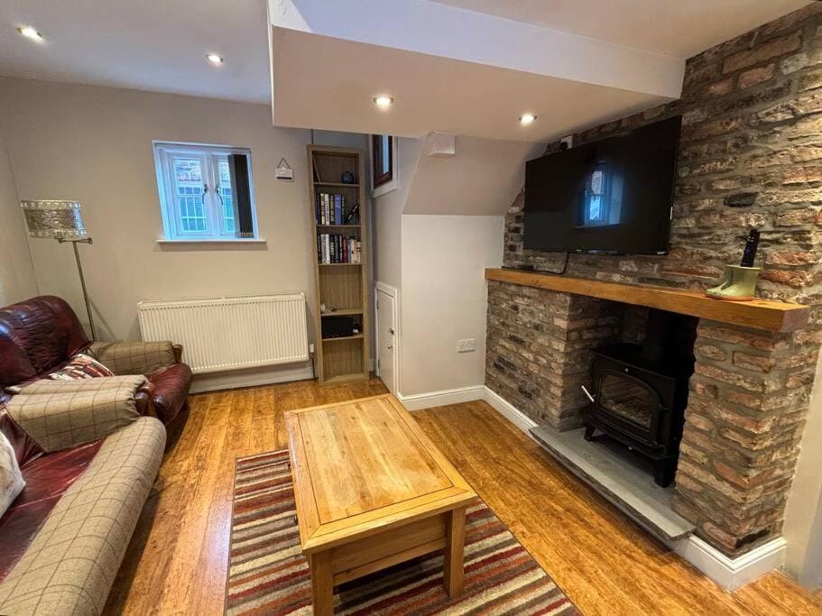 Quirky cottage in the historical town of Beverley House in Beverley