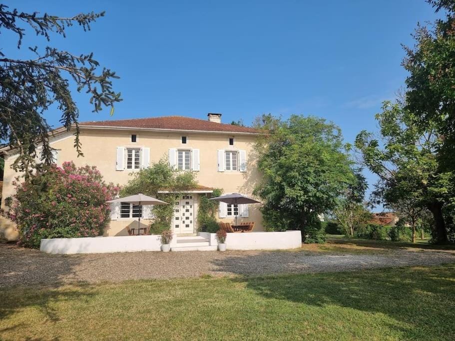 Large country house, private pool & large garden House in Nouvelle-Aquitaine
