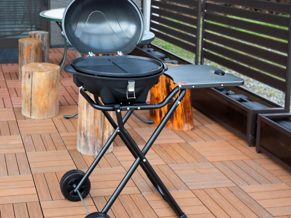 Patio, BBQ facilities
