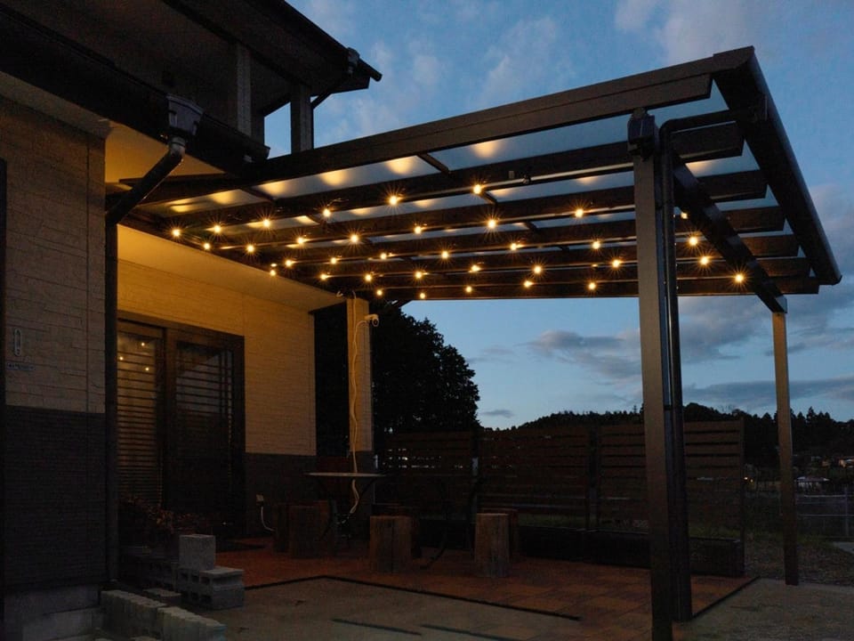 Property building, Patio, Day