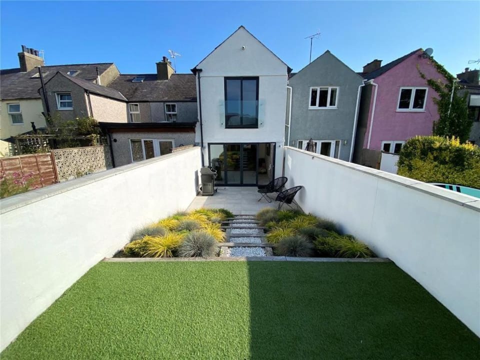 Modern Townhouse in the heart of Beaumaris House in Wales